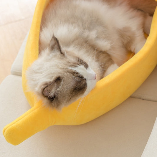 BananaCat Bed - Cozy refuge for a nap